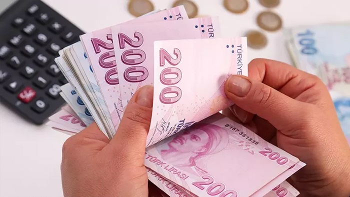 Asgari ücrette alım gücü eriyor: 8 ayda 5 bin 430 lira buhar oldu