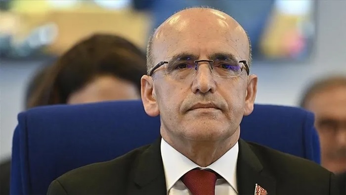 Bakan Mehmet Şimşek: İstifa iddiası sonrası muazzam para çıkışı oldu