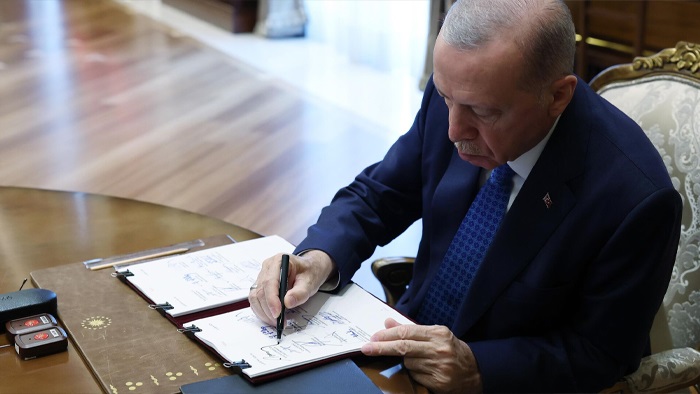 Cumhurbaşkanı Erdoğan imzaladı: Atama ve görevden alma kararları Resmi Gazete'de