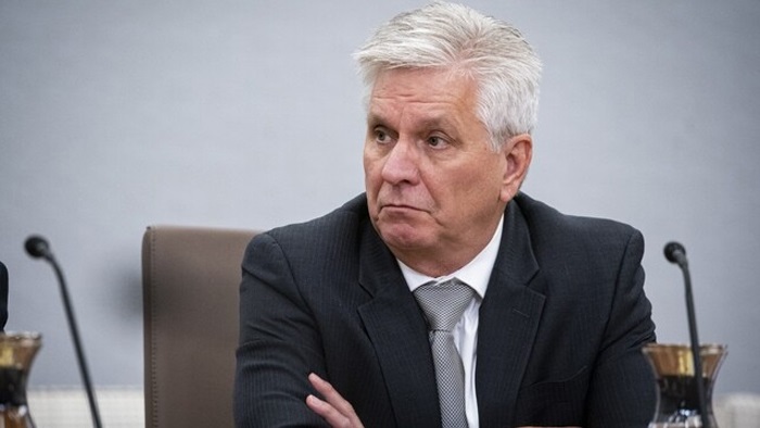 Fed Guvernörü Waller'dan faizde düşüş çağrısı: İş gücü piyasası endişe veriyor