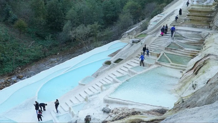 Giresun’da dağ yarılarak otopark yapılacak