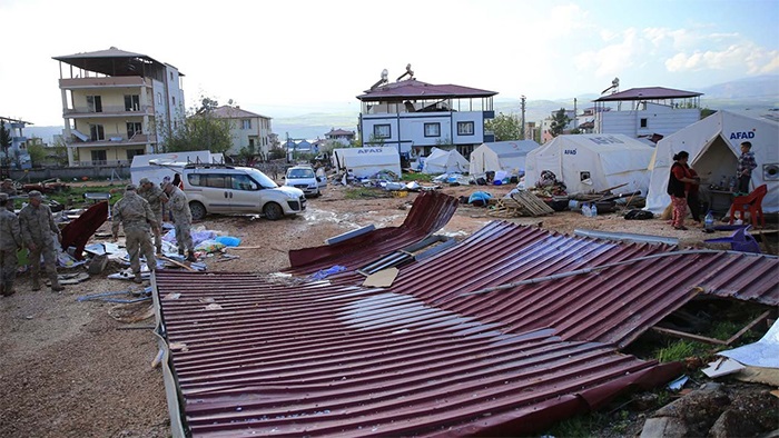 Kahramanmaraş'ta hortum; 1 ölü, 34 yaralı