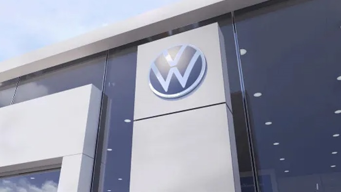 Otomotiv devi Volkswagen'den dev kesinti planı: 50 bin kişinin daha işi tehlikede