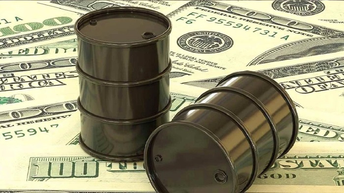 Petrol sert düştü: Yüzde 10'u aştı