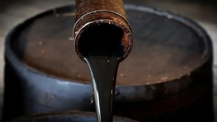 Petrolde yön aşağı döndü: Brent kritik eşiğin altına indi