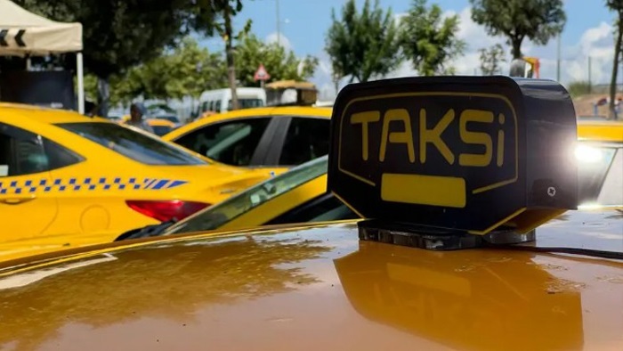 Taksilere “mali cihaz” zorunluluğu geliyor: Taksimetreyle entegre olacak