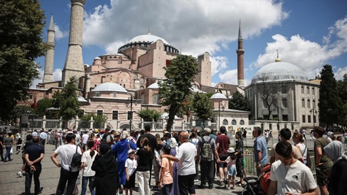 Turizmde 8 aylık bilanço belli oldu: Zirvede yine o ülke var...