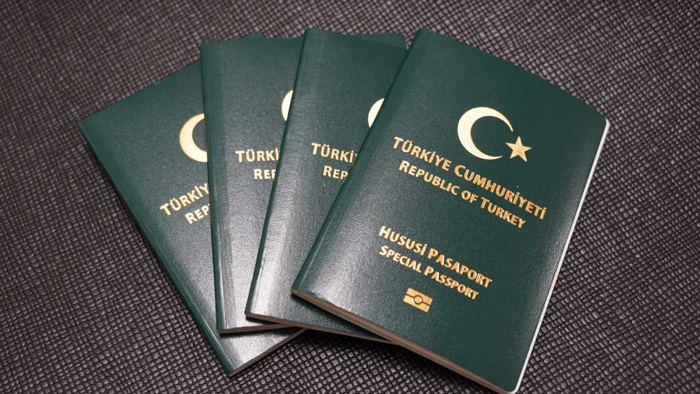 Yeşil pasaportun kapsamı genişletilecek mi? Bakan Bolat'tan net yanıt