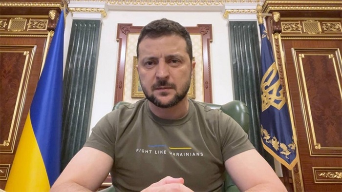 Zelenskiy: Perşembe günü Putin'i Türkiye'de bekliyor olacağım